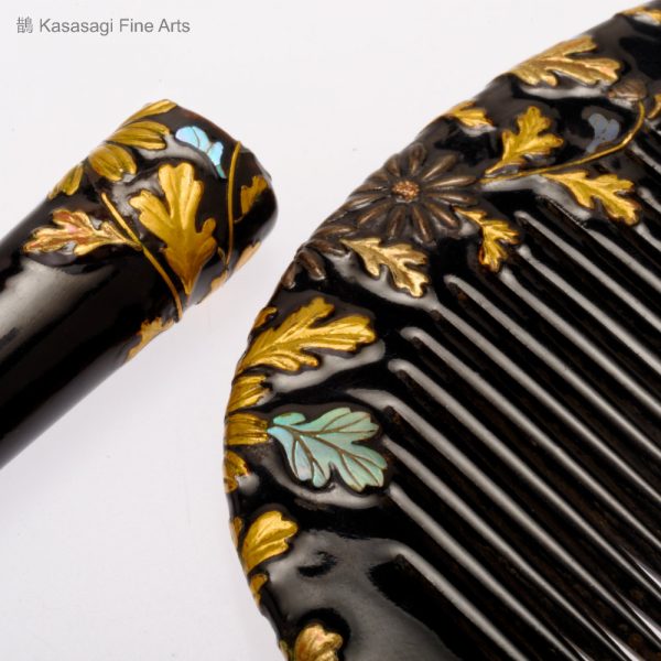 Kanzashi Lacquer Gold And Mother of Pearl Set
