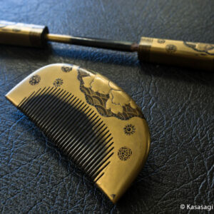 Antique Gold Lacquer Kanzashi Comb And Hairpin Set