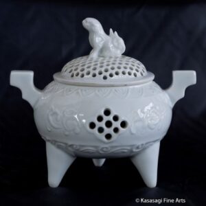 Vintage Nabeshima Porcelain Koro