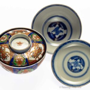 Two Kakiemon Style Covered Bowls